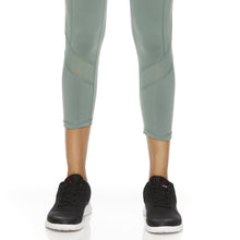 Load image into Gallery viewer, Reebok Women's Aspire Capri Leggings
