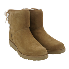 Load image into Gallery viewer, UGG Women's Drew Sunshine Perferated Boots
