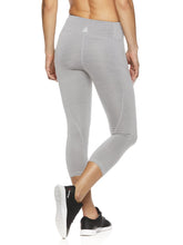 Load image into Gallery viewer, Reebok Women's Quick Capri Seamed Leggings
